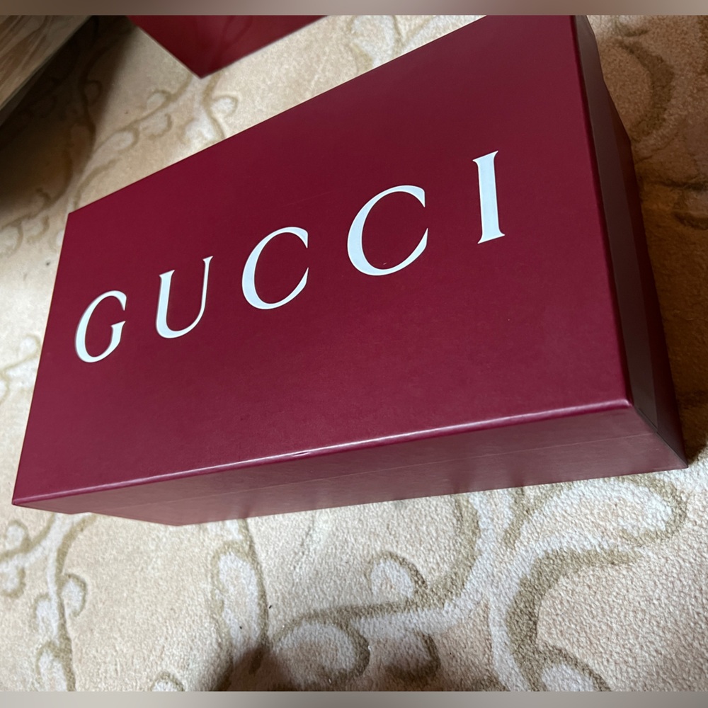 COPY - Gucci empty box. With shopping bag
